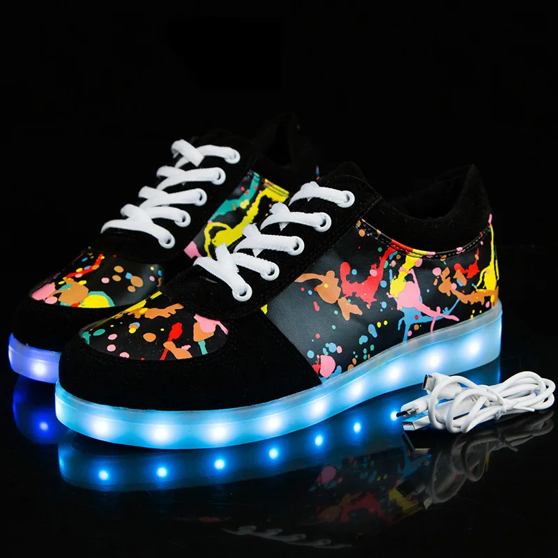 Size 30-44 Kids Luminous Sneakers for Girls Boys Women Shoes with Light LED Shoes with Luminous Sole Glowing Sneakers LED Shoes - Цвет: A81-Graffiti