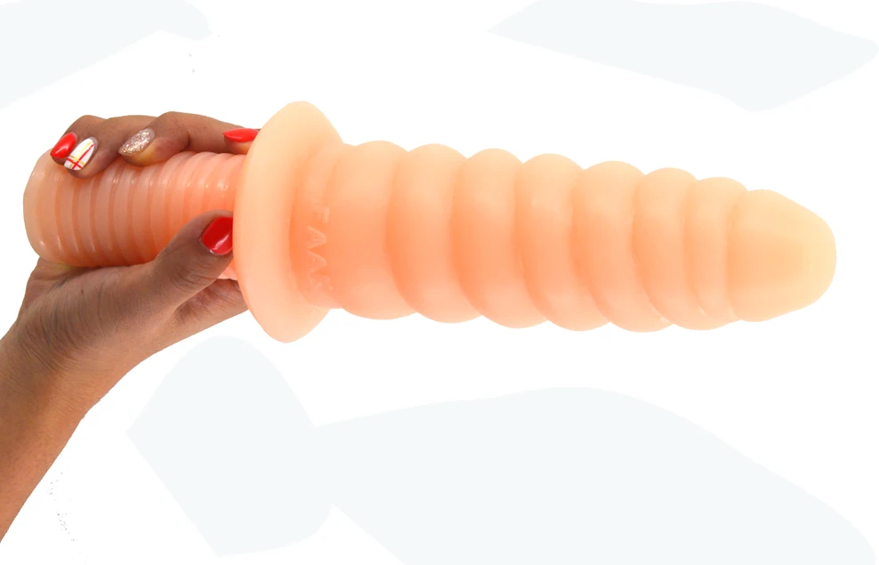 692