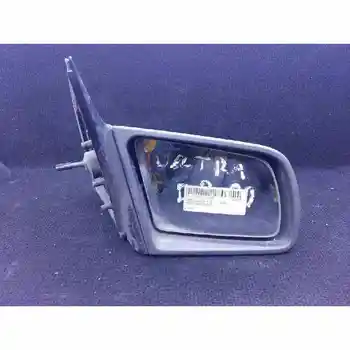 

RIGHT REARVIEW OPEL VECTRA TO