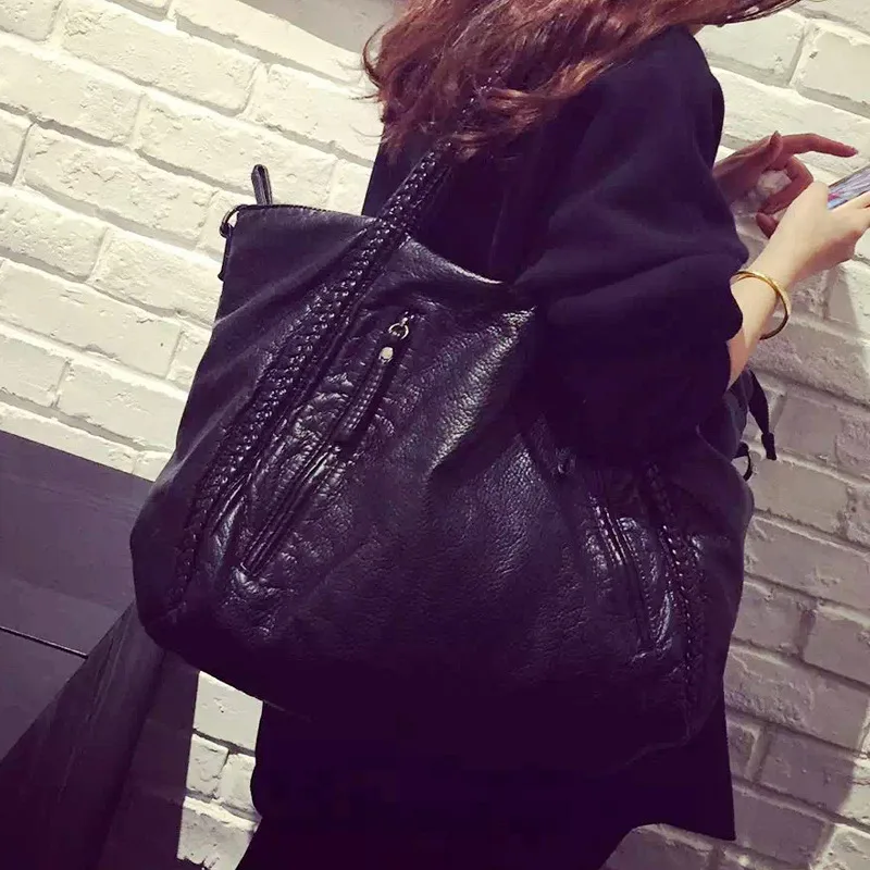 

2020 new fashion women's bag soft leather large-capacity handbag casual simple and versatile messenger shoulder large bag