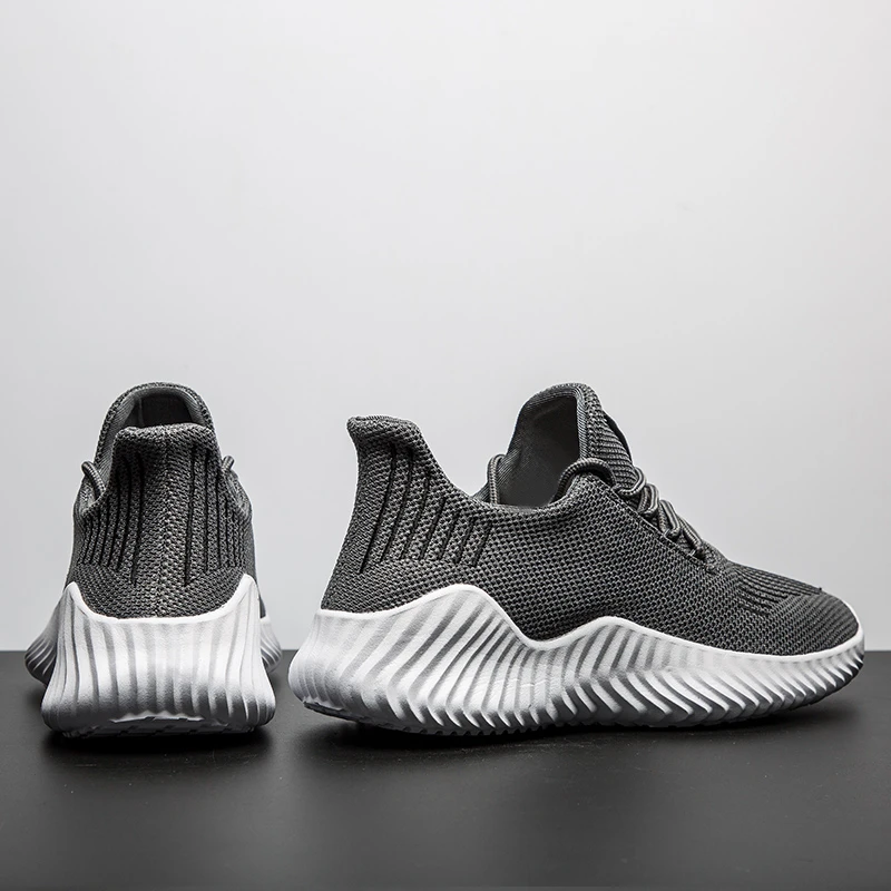 Мужские кроссовки Flyknit Дышащая повседневная мужская обувь Light Large Size Tennis Male Поддержка взрослых Dropshipping 39-47