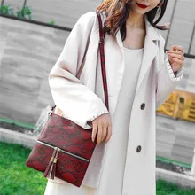 Модная женская сумка-мессенджер на молнии с кисточкой и змеиным принтом, сумка на плечо HnadBag