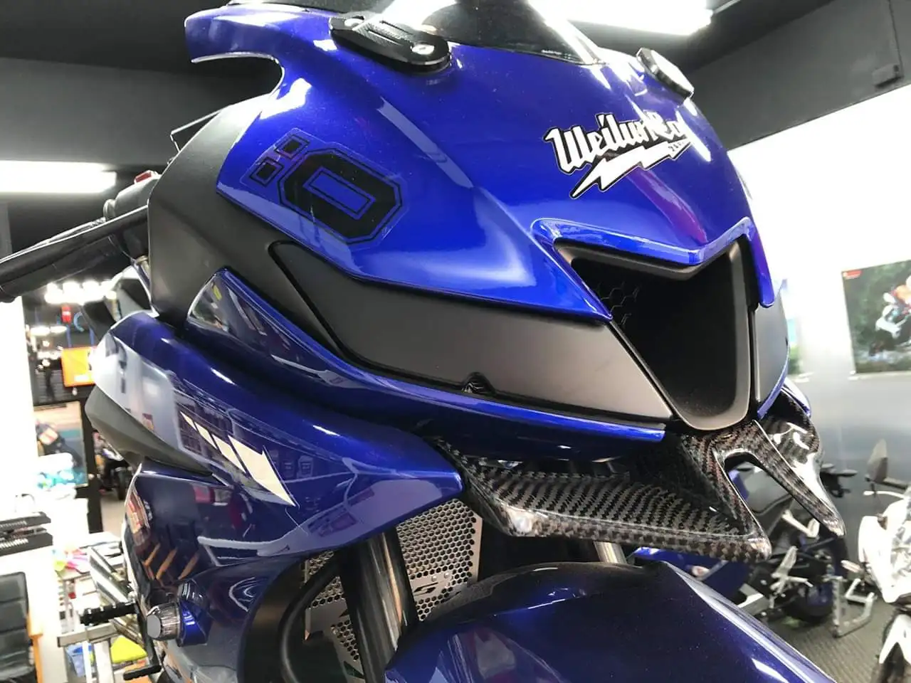 MTKRACING для YZF-R15 R15 v3 крылышками передний обтекатель пневматический с перфорированным носком; Крыло ABS Пластик Защитная крышка