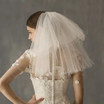 

Multi Layer Womens Tulle Short Fluffy Wedding Veil Hollow Out Rhombus Grid Mesh Bridal Marriage Hair Accessories with Comb