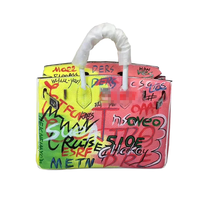 

European Street Style Multicolor Alphabet Doodles Classic Handbag Genuine Leather Gold Hardware Ladies Handbag Totes