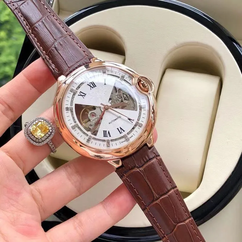 

WG09423 Mens Watches Top Brand Runway Luxury European Design Automatic Mechanical Watch
