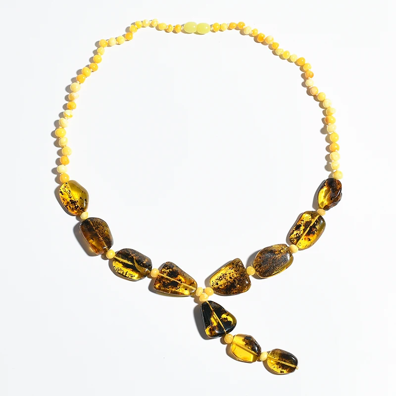 

Genuine Fidelity Luxury Amber Queen Design Duobao Date Bead Necklace Amber Wax Sweater Chain