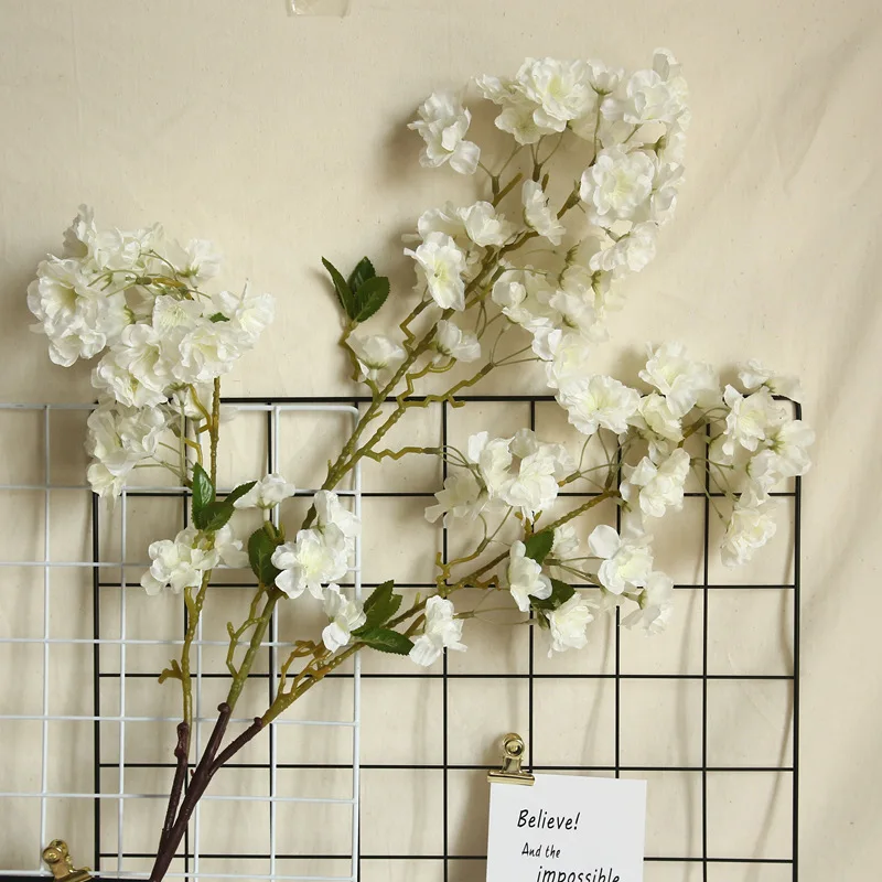 Длинные стебли искусственные цветки вишни шелк+ пластиковые цветы Ветка сакуры для дома свадебное украшение для гостиницы Рождественский Декор - Цвет: White