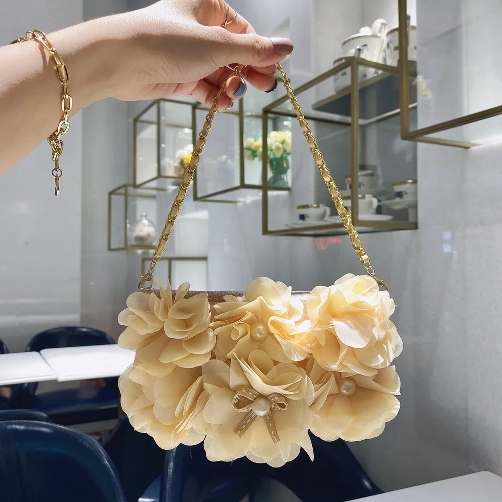 

Pink rose can be used as a card holder wallet chain bag phone case for samsung Galaxy S8 S10 note 8 910 10E plus back cover