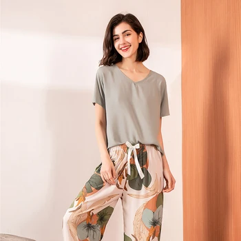 

JULY'S SMTWB Floral Printed 2 Pieces Pajamas Sleepwear Female V-neck Short Sleeve Elastic Waist Nightwear Women's Pajamas Set