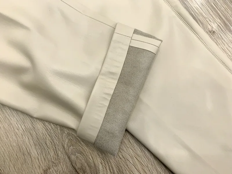 13316609314_1445729167