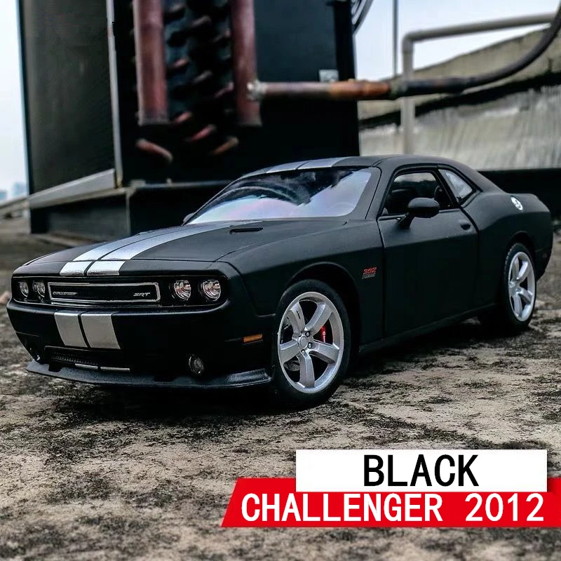 WELLY 1:24 Dodge Challenger 2012 модель автомобиля из сплава Модель автомобиля Моделирование Украшение автомобиля коллекция Подарочная игрушка Литье под давлением модель мальчика - Цвет: 2012