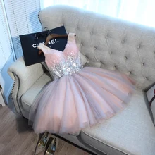 Best Price New Short Prom Dresses 2020 Ball Gown Pink Gray Sequined V-neck Elegant Evening Formal Party Gown robe de soriee Best Price New Short Prom Dresses 2020 Ball Gown Pink Gray Sequined V-neck Elegant Evening Formal Party Gown robe de soriee