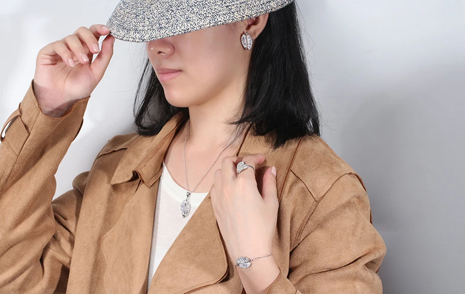 SE320-MODEL-IMG_9881---副本-(3)-R