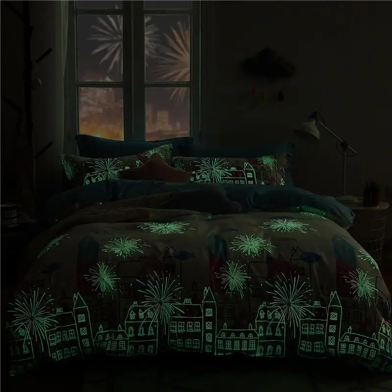 Мода хлопок Мягкий светящийся яркий ночью набор из пухового одеяла с пододеяльником Королева двойной размер постельных принадлежностей для детей мальчиков простыня набор наволочки - Цвет: Color 1