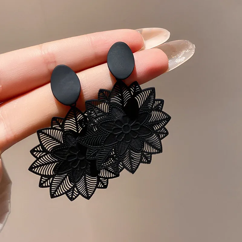 Vintage Black Forest Flower Big Hollow Pattern Earrings for Women Korean Exaggerated Temperament Gothic Accessories-flower earrings