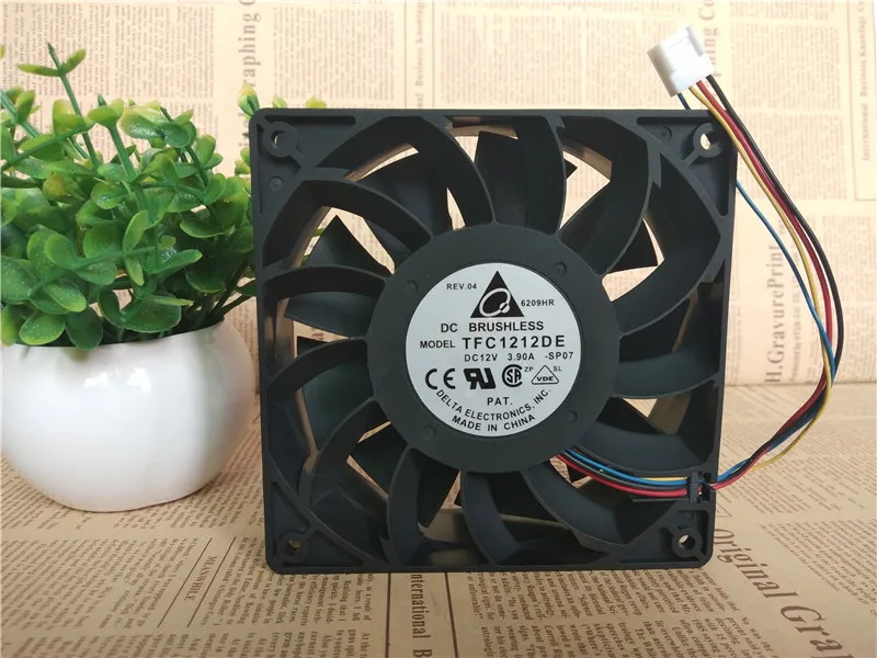 

Original TFC1212DE 120x120x38mm 12038 DC 12V double ball bearing cooler fan For Bitcoin Powerful Server PC Case cooling Fan