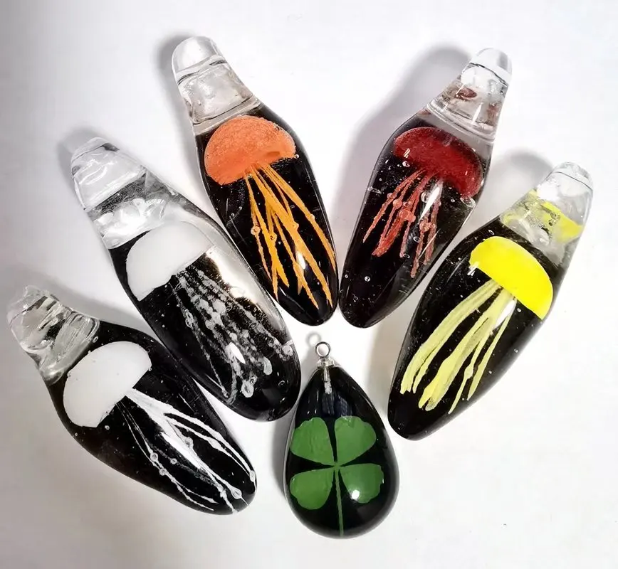 

6 pcs handmade Pendant Real Fashion Black Drop Shamrock Glass Jellyfish Color Gift Decoration Ornament