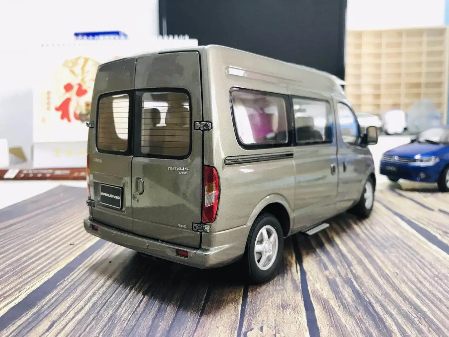 Оригинальные заводские Редкие модели 1/18 MAXUS V80 MPV литья под давлением