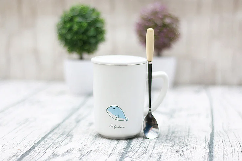 Креативная белая фарфоровая чашка с крышкой-ложкой, керамическая кружка с милым животным узором, чашка для молока, чая, Офисная кофейная чашка, посуда для напитков - Цвет: 03