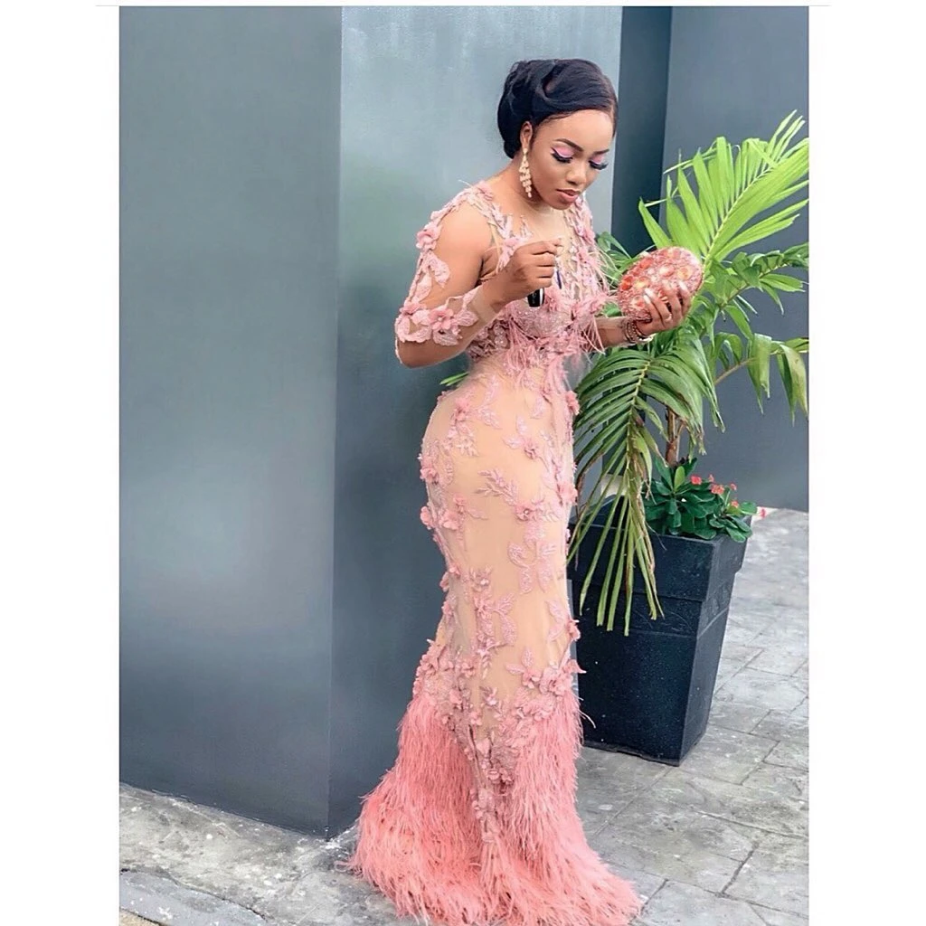 Luxury Pink Feather Mermaid Evening Dresses Long Sleeves Flower Appliques Beaded Aso Ebi Prom Dress Plus Size 2021