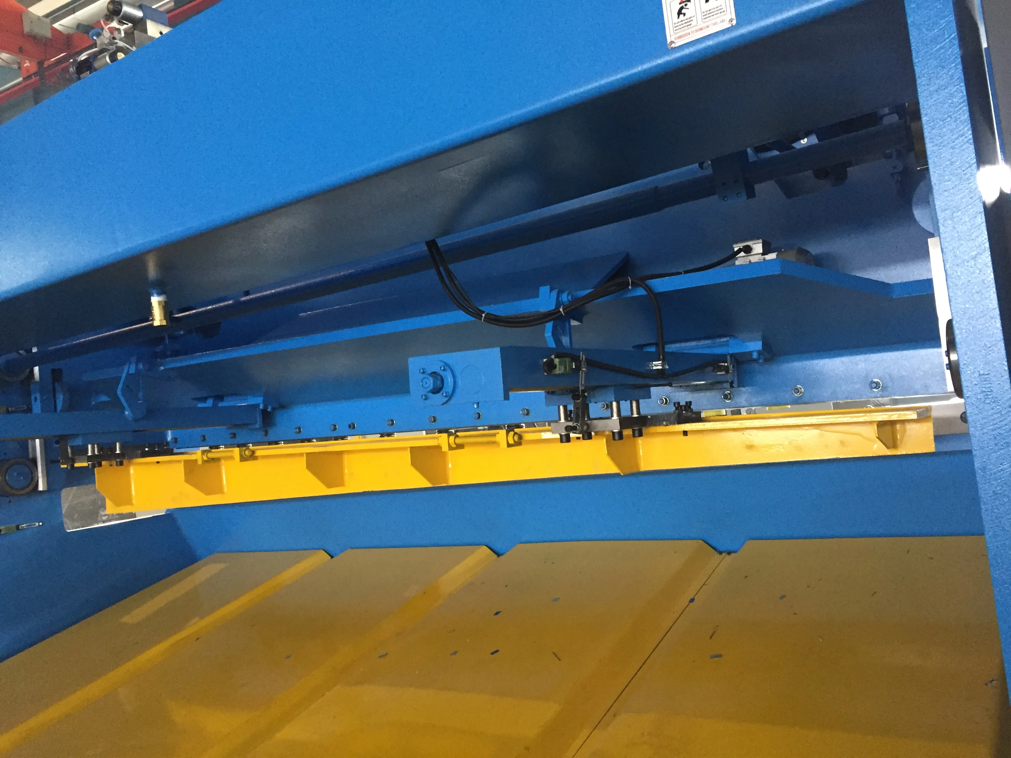 CNC QC11K-4* 2500 мм гидравлическая машинка для стрижки для 4 мм толщина листа металлический для стрижки с E21S контроллер