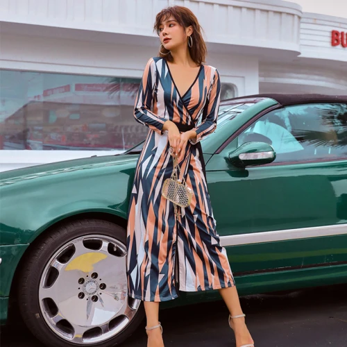 

2019 Autumn Korean Version Temperament Printed Women Dress New V-neck Xl Slender Open Forking Elegant Sexy Female Long Dresses