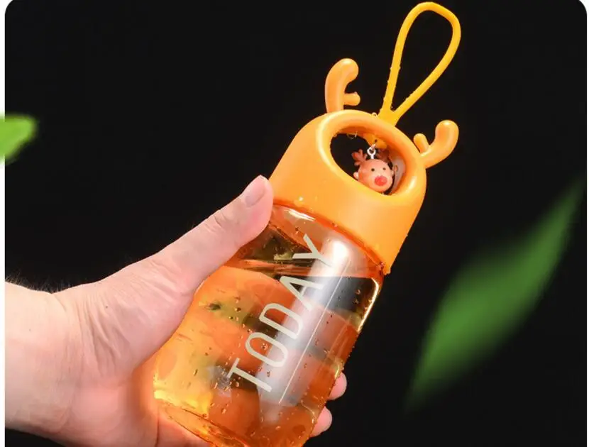 Child Pipette Water Bottle With A Rope To Carry And Prevent Leakage Plastic Kids Water Bottle