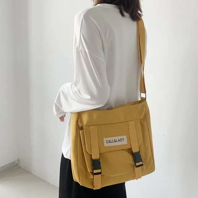 Fashion Classic Simple Messenger Bag Women's South Korea Chic Postman Bag Lady Student Nylon Waterproof Canvas Schoolbag Bag Waterproof