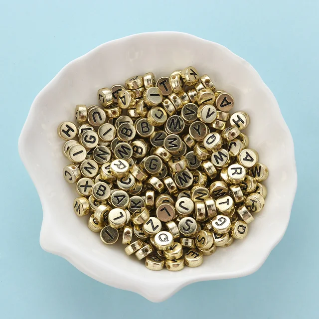 200 Pcs Acrylic Round Alphabet Beads 