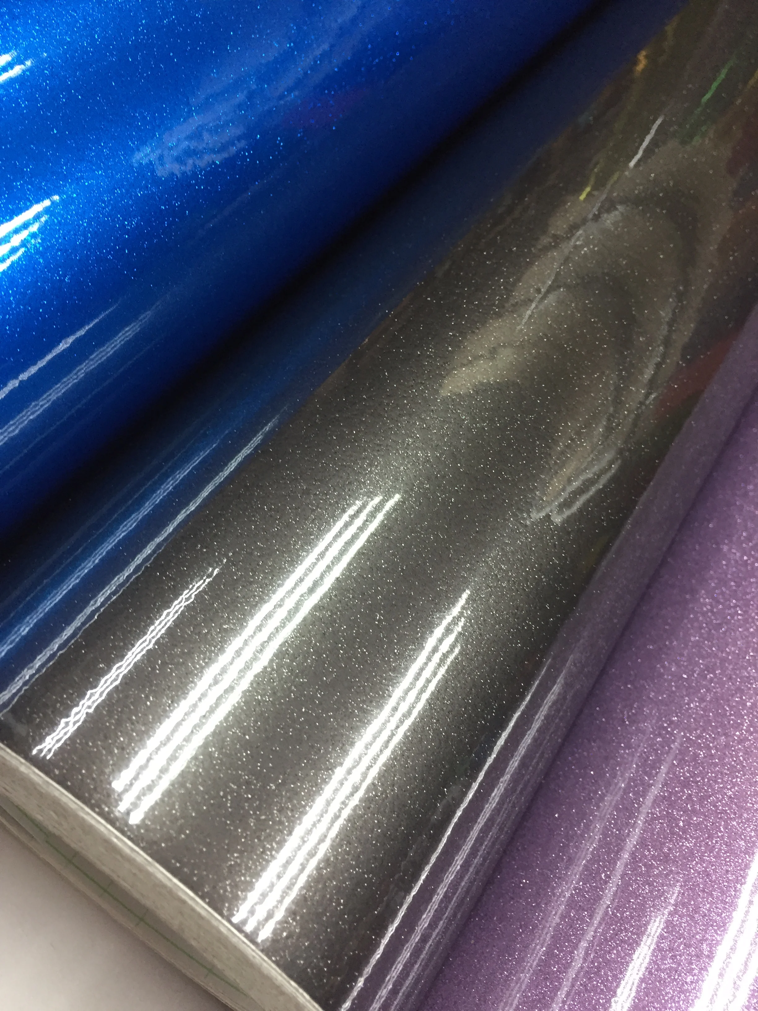 Глянцевая виниловая пленка блестящая серебристая красная золотистая серая