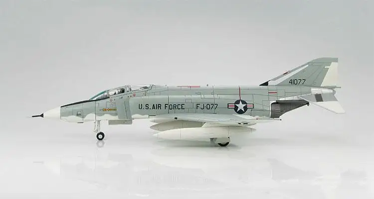 Мастер хобби Макдоннелл Дуглас RF-4C 64-1077 10th TRW RAF олконберри 1967 1/72 литье под давлением модель самолета