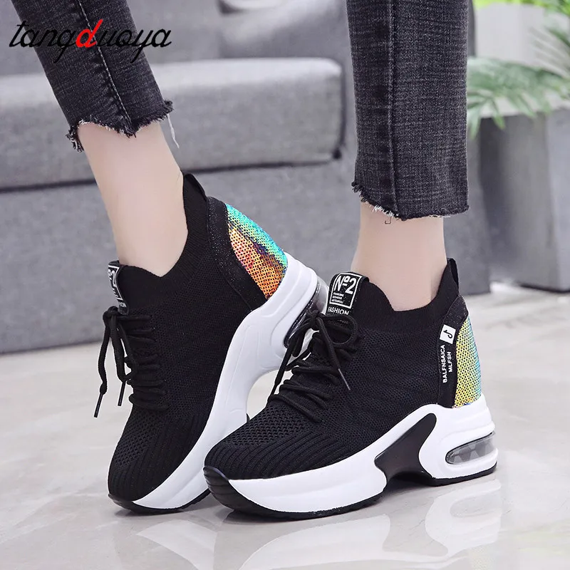 Кроссовки женские сетчатые Уличная обувь на платформе высокий каблук танкетка