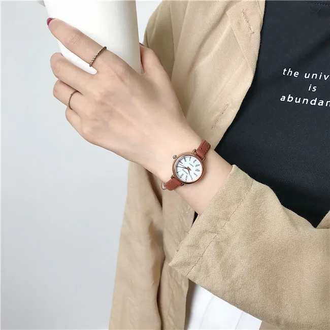 Ретро коричневые женские часы качества маленькие дамские наручные часы винтажные часы с кожаным браслетом модные брендовые женские часы