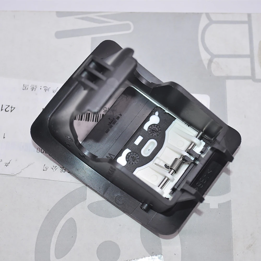 A2059200513 черное сиденье Mend ISOFIX переключатель Крышка детское сиденье подходит для Benz C Класс W205 C350 C200 C180 A2059200910 A 205 920 09 10