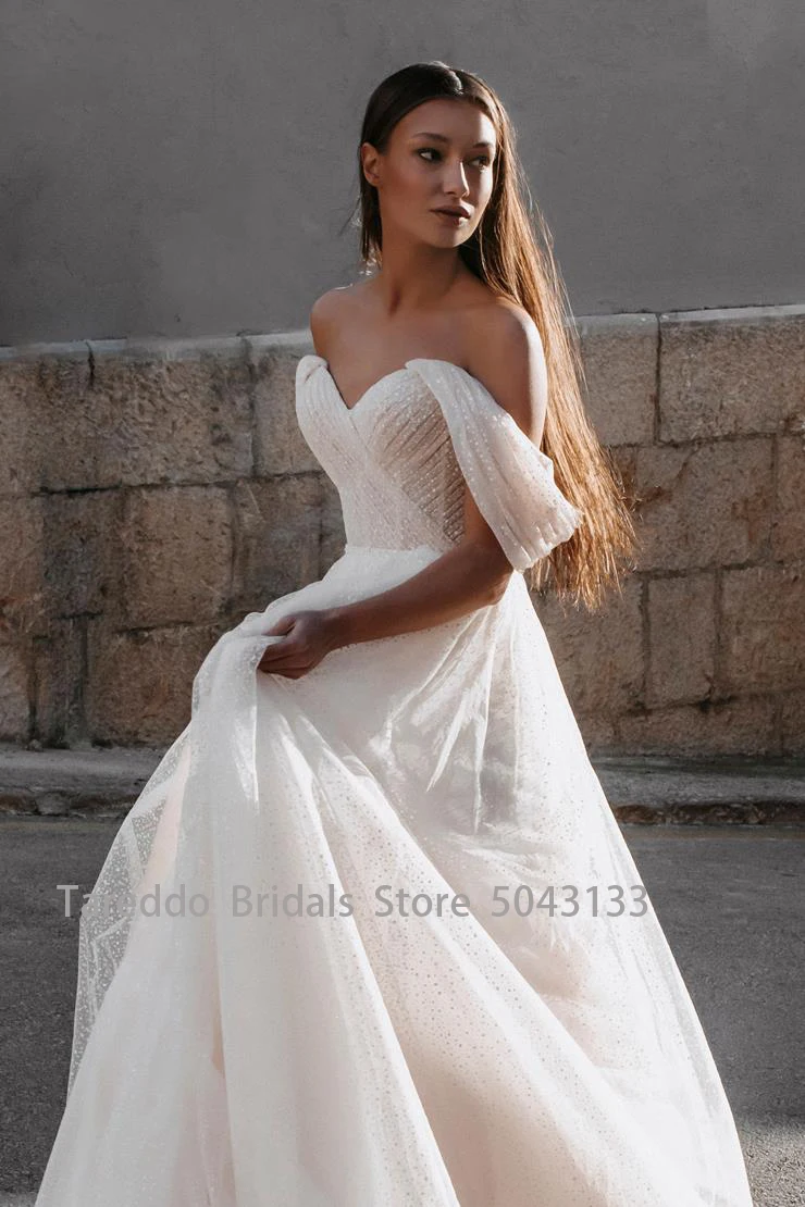 Charming Boho Glitter Wedding Dresses 