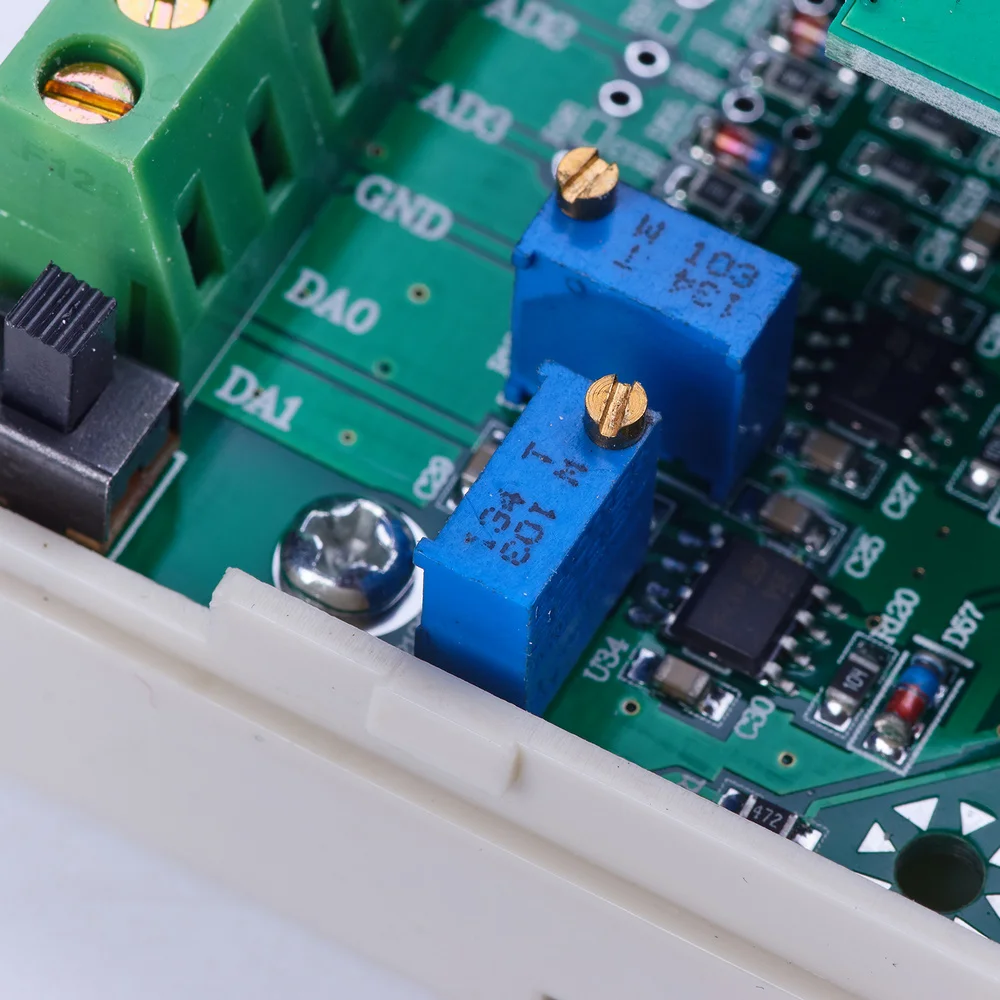 Контроллер двигателя plc программируемый логический контроллер plc 32mr 16 в 16 из 4AD 2DA 0~ 10 в аналоговый корпус реле автоматического управления