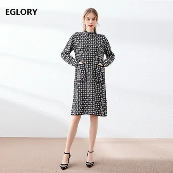 

Top Quality New 2019 Autumn Sexy Party Mermaid Dress Casual Women Hollow Out Embroidery Long Sleeve White Black Dress Above Knee