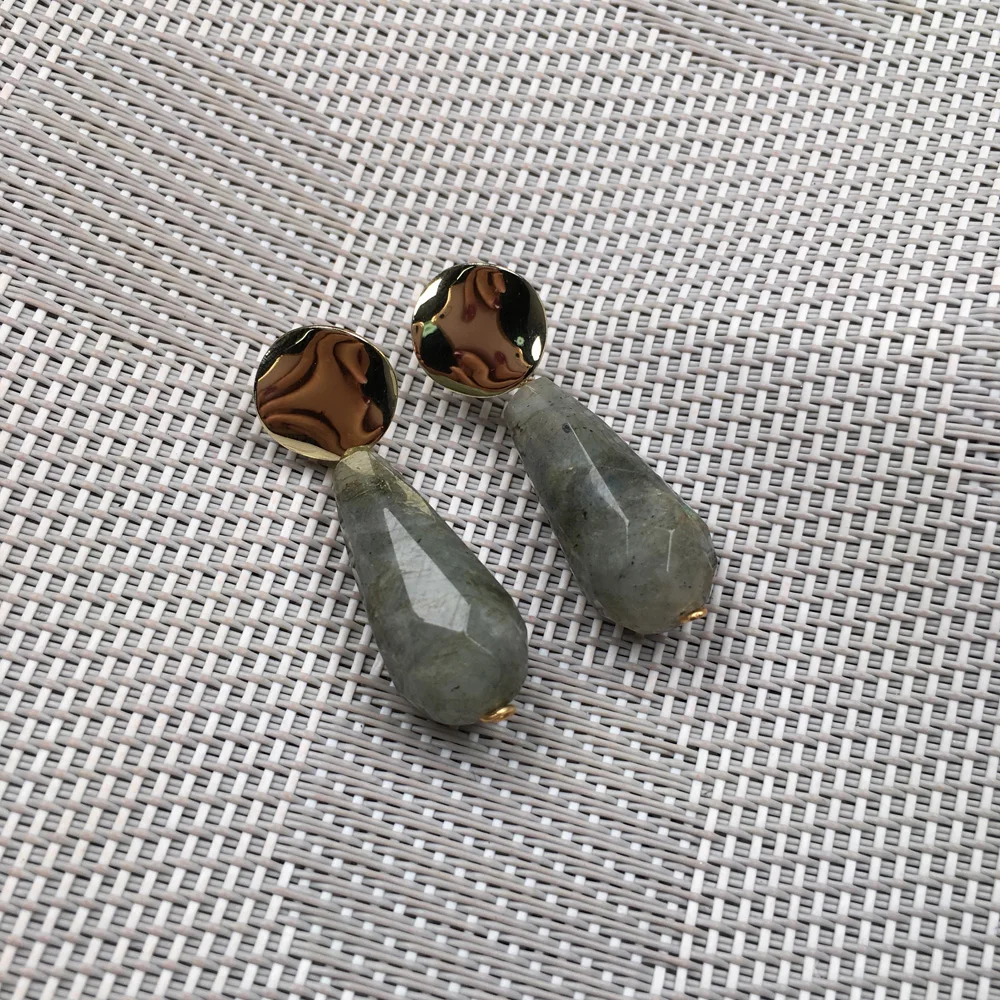 

2019 New Women Nature Stone Earrings Stud Jewelry Handmade long irregular shape Flash Labradorite Faceted Stone Earring