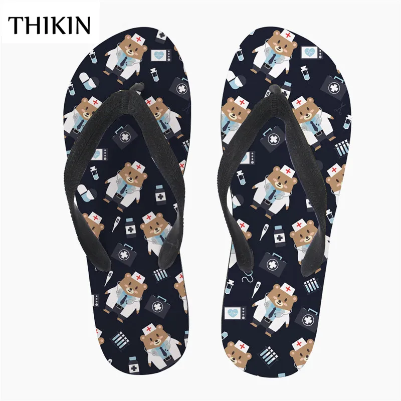 THIKIN/босоножки для девочек с милым принтом медведя из мультфильма; Летние Пляжные Шлепанцы; женские Вьетнамки; zapatos mujer
