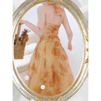 

Homemade Vintage Style Flowers and Flowers Medieval Oil Painting Girl Hanging Neck Chiffon Dress