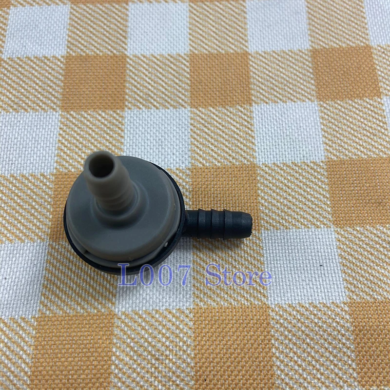 Good NO: 55568437 Intake Manifold One-Way Check Valve Engine Exhaust Valve Cover PCV For Chevrolet- Cruze Buick- Excelle-GT