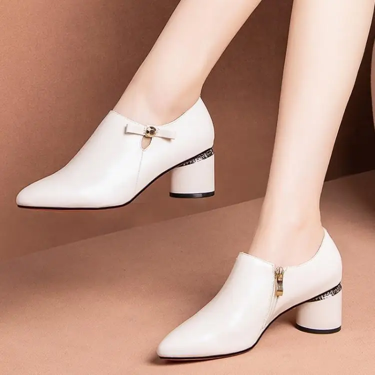 

Single shoe leather thick with deep mouth bow head layer cowhide 5.5 cm high heels ladies small leather shoes
