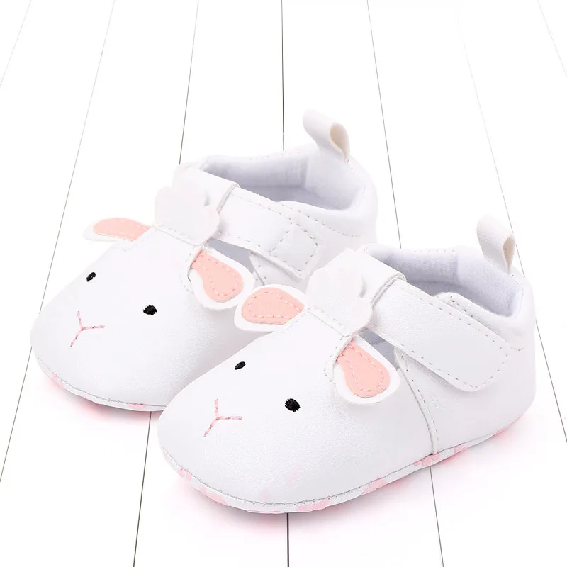 Обувь для первых шагов из искусственной кожи для маленьких девочек; zapatos bebe; обувь для малышей; обувь для маленьких девочек; chaussure bebe fille baby schoenen; детские мокасины