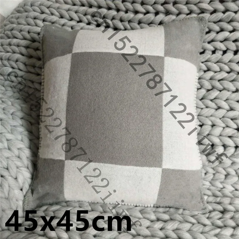 H Pillow 45cm Grey Плед H одеяло плед кашемир крючком мягкий шерстяной шарф шаль Портативный Теплый диван кровать флис вязаный розовый одеяло наволочка бренд - Цвет: H Pillow 45cm Grey