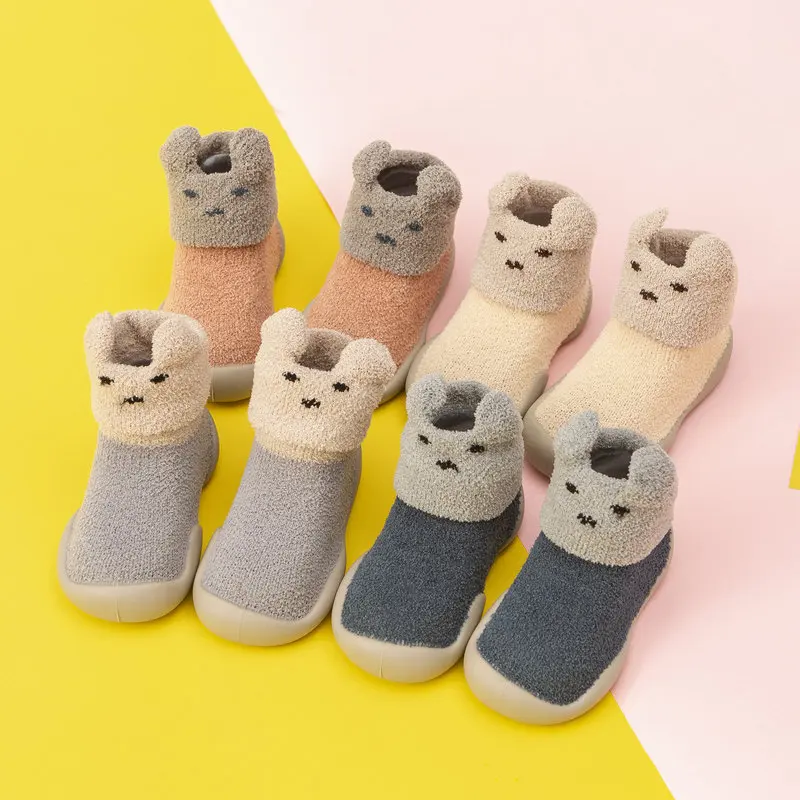 

2019 Autumn and Winter Children's Floor Socks Coral Fleece Warm Soft Bottom Silicone Toddler Socks Baby Home Floor Socks