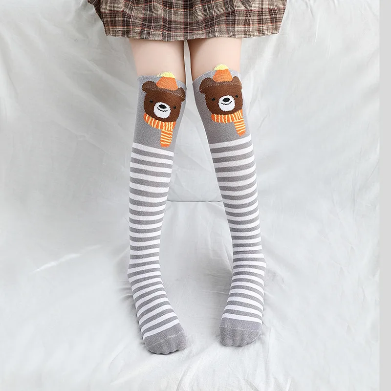 light grey bear Милые Гольфы с рисунком для маленьких девочек Детские осенне-зимние носки для малышей носки для животных, мягкие хлопковые гетры для От 2 до 12 лет - Цвет: light grey bear