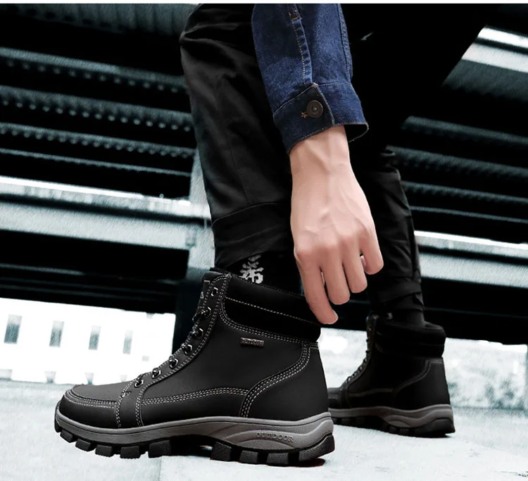 Men boots Warm Winter High Quality Plush Inside Anti Skid Bottom Outdoor Mans footwear Comfortable Plush Big Size