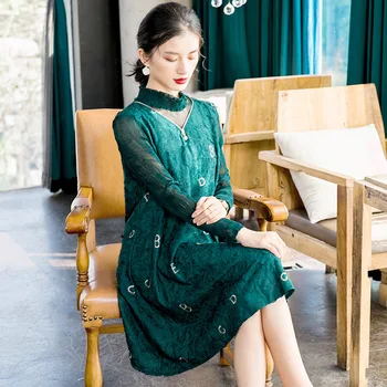 

Red Bottomed Long Sleeve Pleated Embroidery Dress New Relaxed A-line Dress Spring 2020