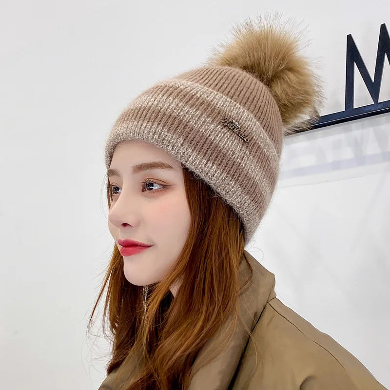 

2020 random beanie autumn and winter color matching sweet and cute woolen hat warm and plush thick woolen knit hat C19
